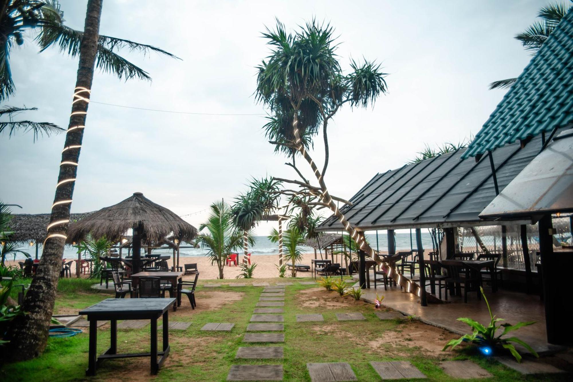 Sea Trails Bentota Hotell Eksteriør bilde